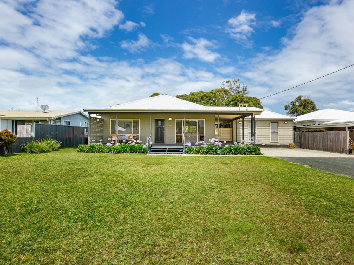 Beach Central I Pet Friendly I 2 Mins Walk To Beach Villa Culburra Beach Exterior photo