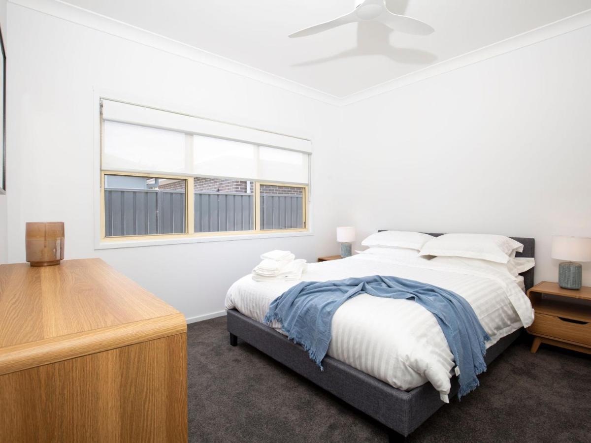 Beach Central I Pet Friendly I 2 Mins Walk To Beach Villa Culburra Beach Exterior photo